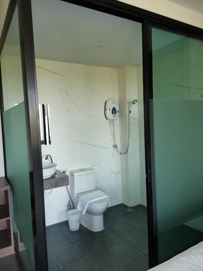Yamin Seaview Hotel Phuket Extérieur photo