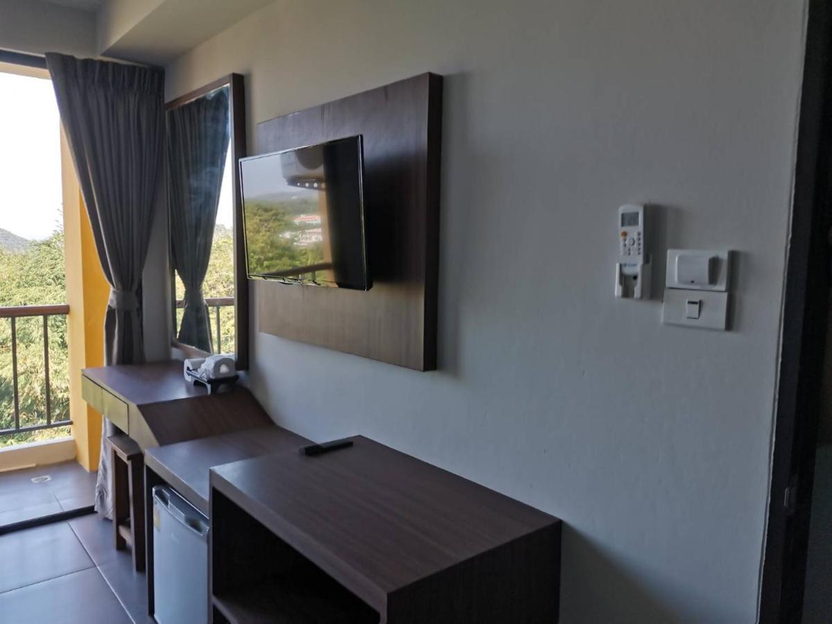 Yamin Seaview Hotel Phuket Extérieur photo